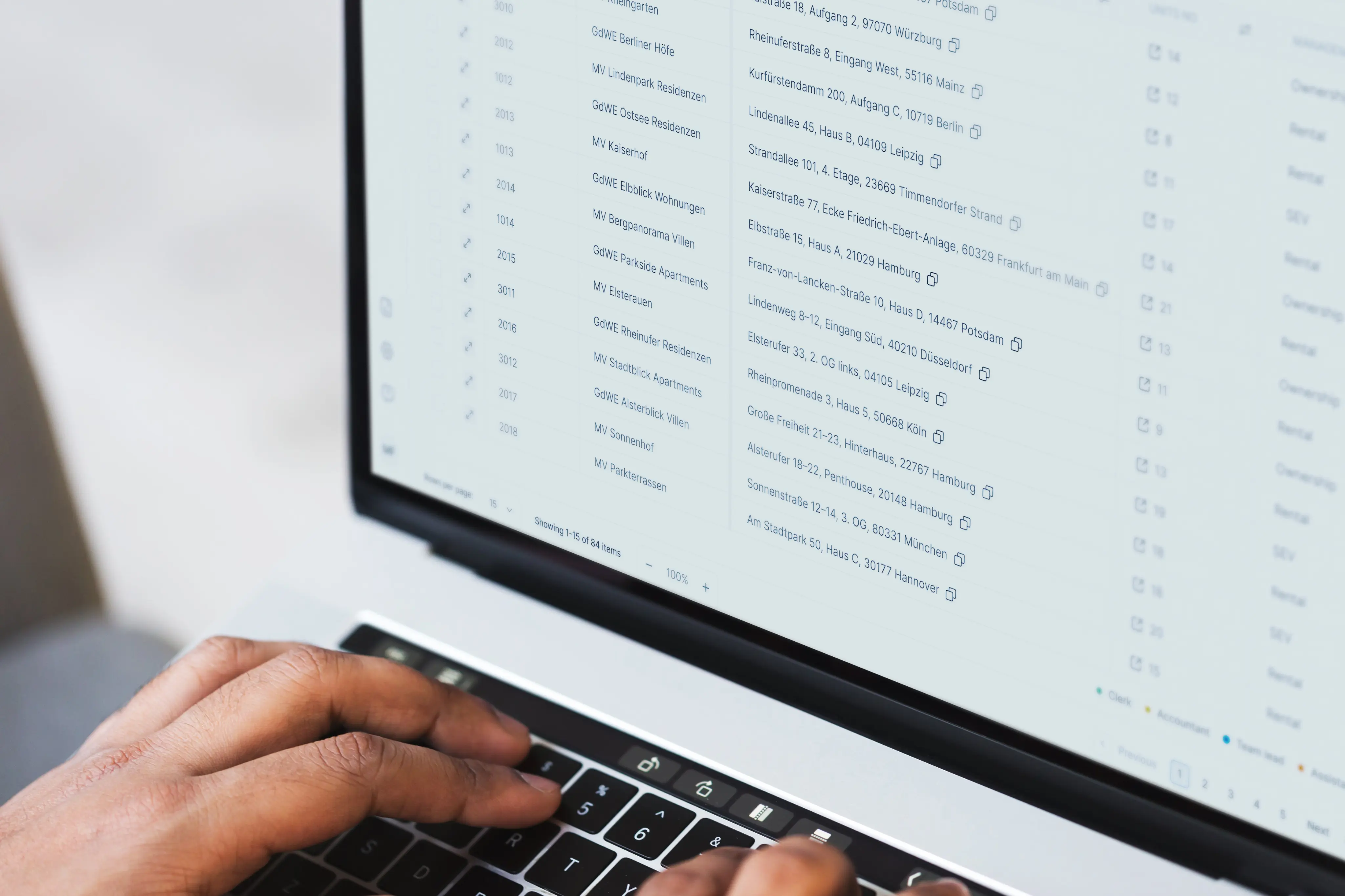 Laptop with Octo screenshot